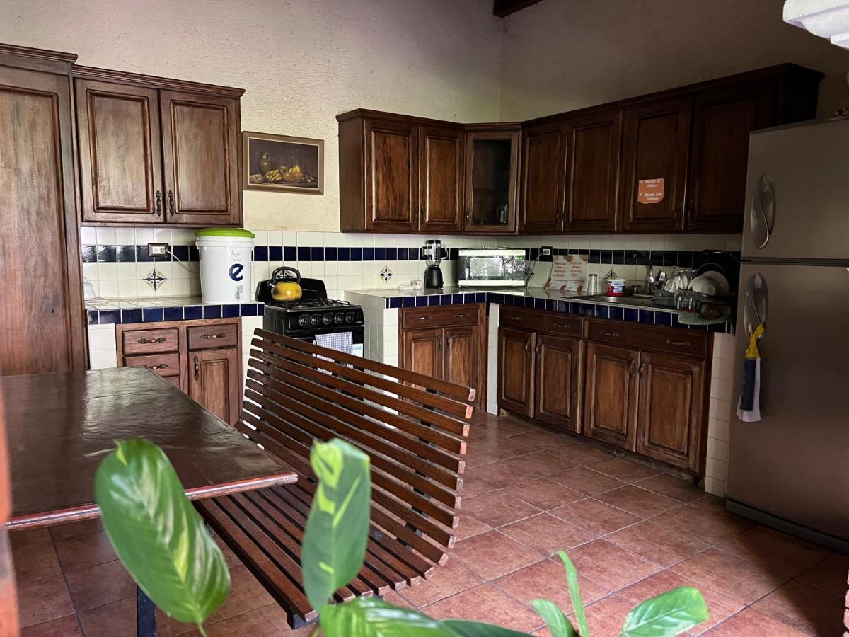 Apartament Casa Del Viajero Colonial Antigua Zewnętrze zdjęcie